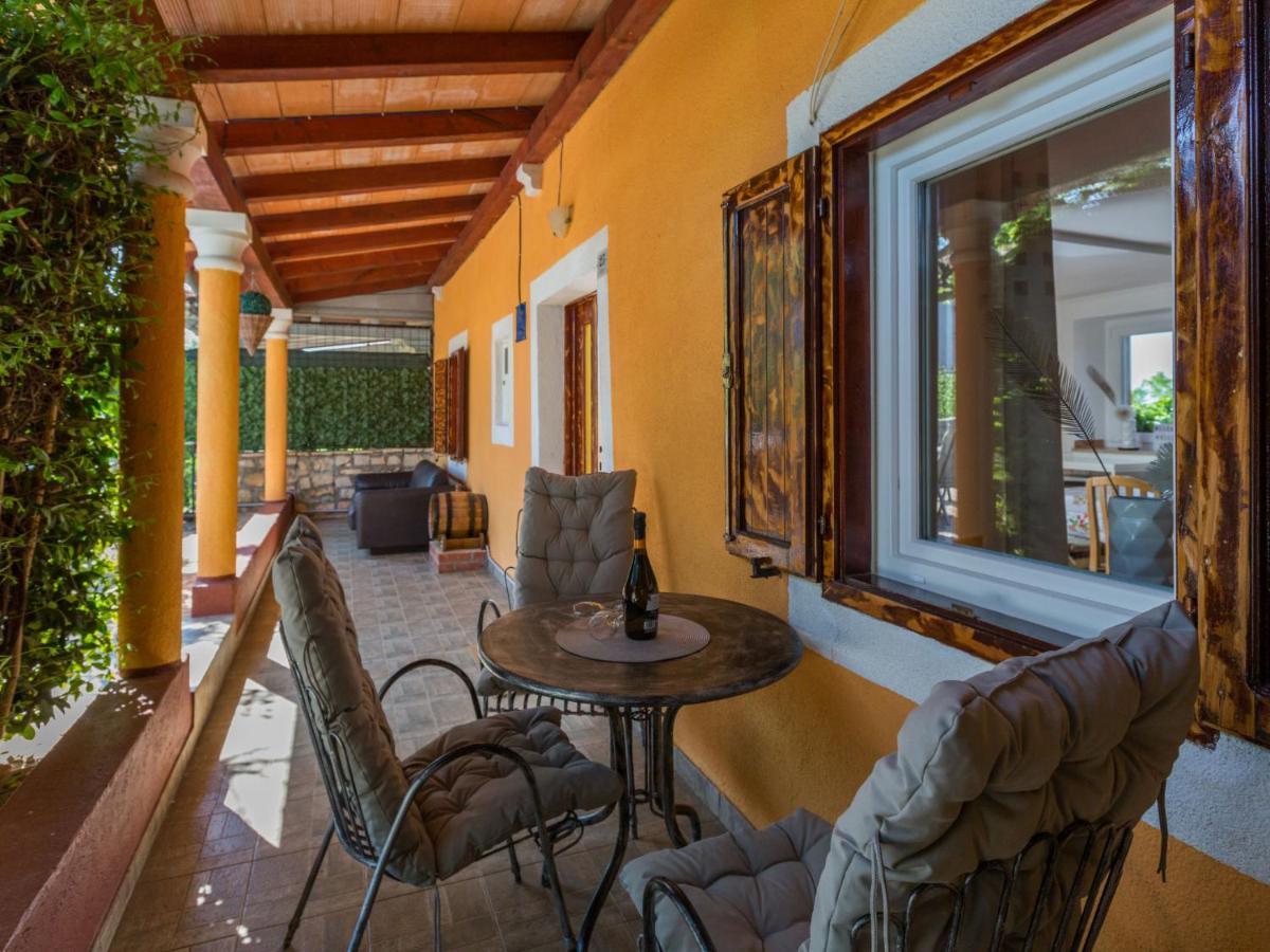 Holiday Home Villa Lucky By Interhome Brtonigla Kültér fotó