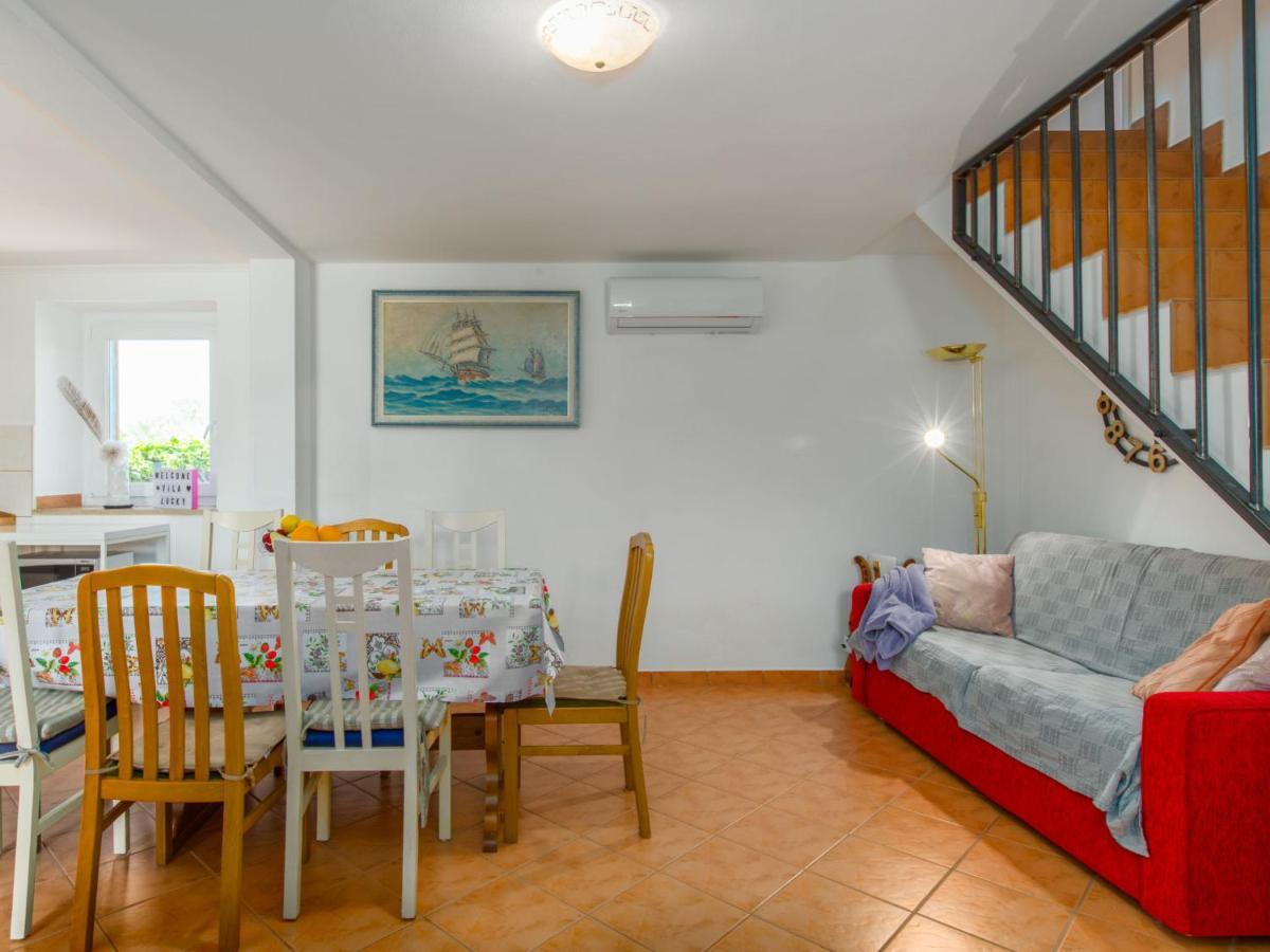 Holiday Home Villa Lucky By Interhome Brtonigla Kültér fotó