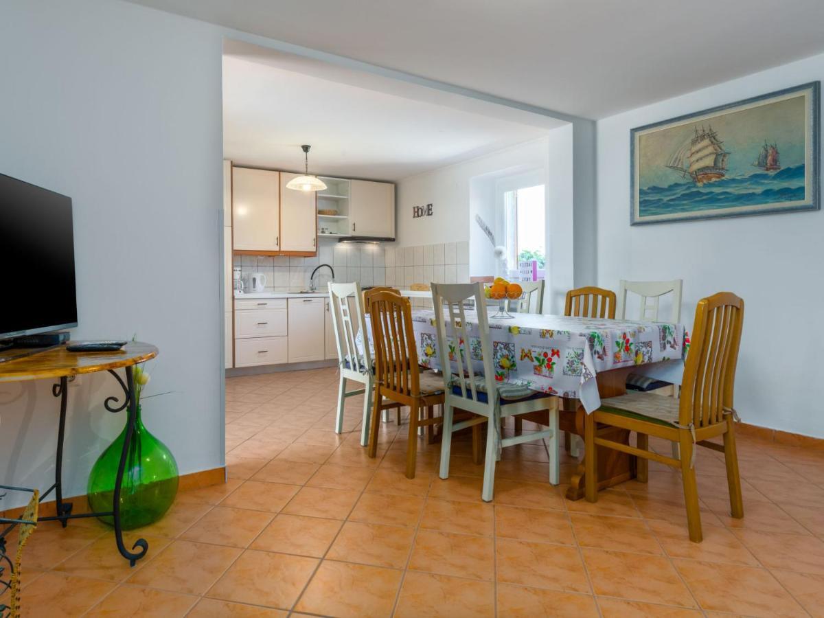 Holiday Home Villa Lucky By Interhome Brtonigla Kültér fotó