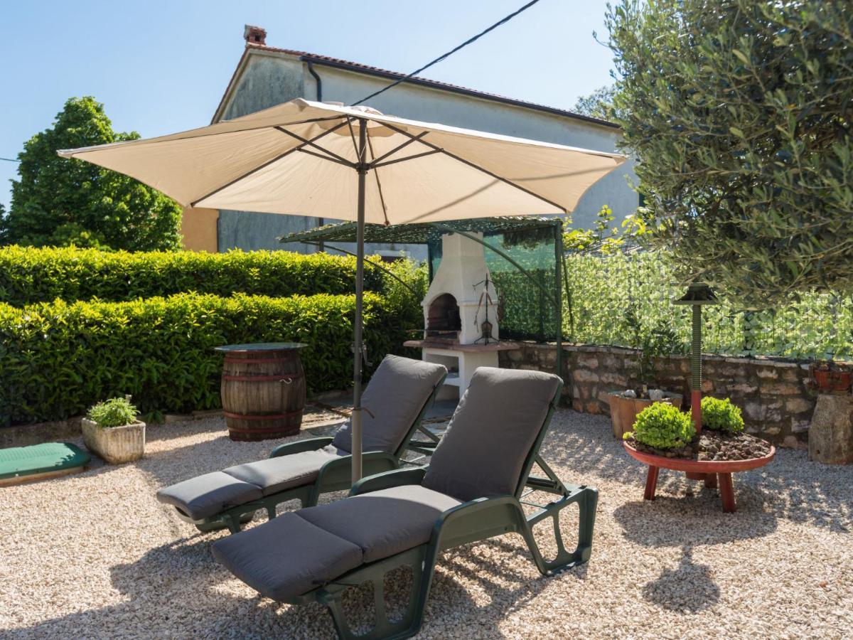 Holiday Home Villa Lucky By Interhome Brtonigla Kültér fotó